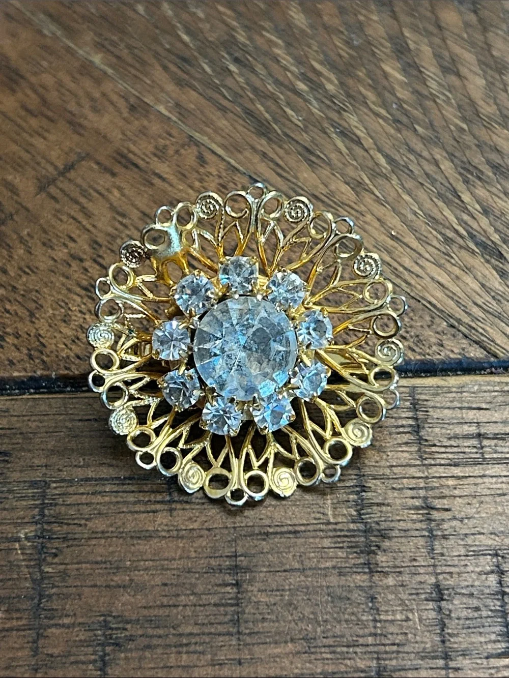 Vintage Gold Filigree Crystal Flower Brooch - Clear Stones